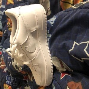 White Air force 1s